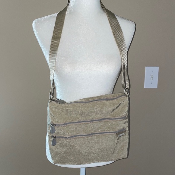 Baggallini Zipper Adjustable Crossbody Travel Bag, Champagne Color - Picture 2 of 11